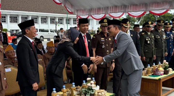 Ketua PA Banjarbaru Turut Kobarkan Semangat Hari Pahlawan di Lapangan Murjani